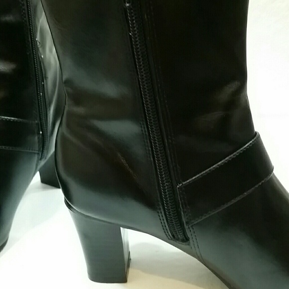 Boots, predictions, size 6 - Picture 2 of 6